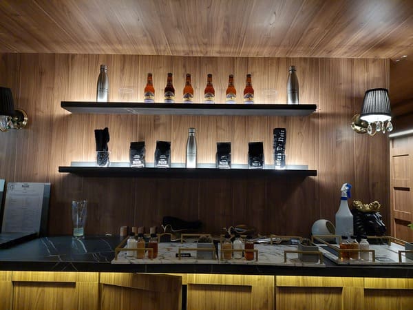 Noir's Café kitchen, visit it!