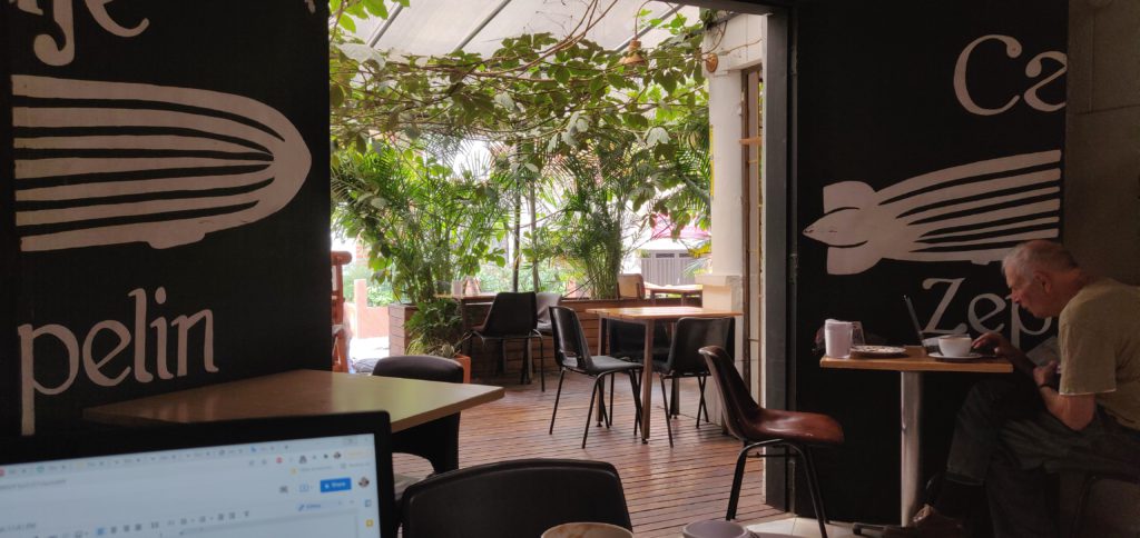 Best Cafes in Laureles Café Zeppelin