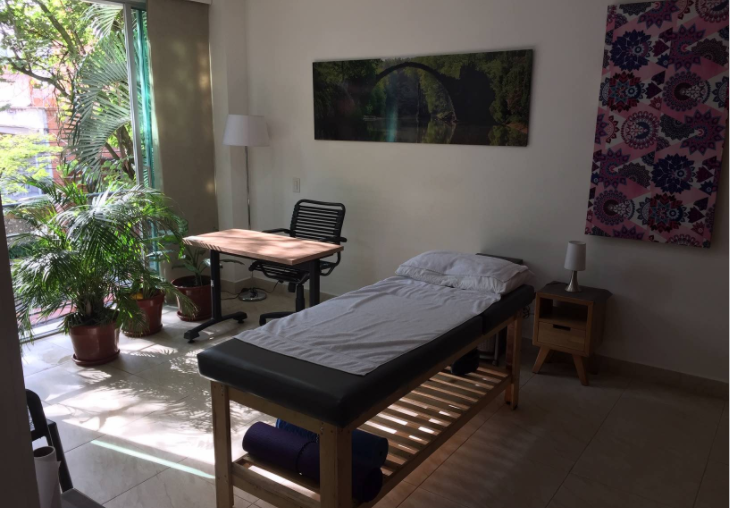 IVY Laureles massage
