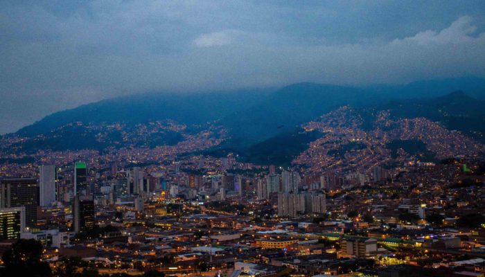medellin-scene-at-night