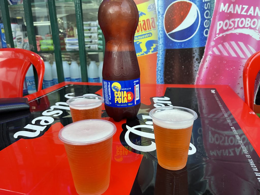 Refajo (Cola y Pola)
