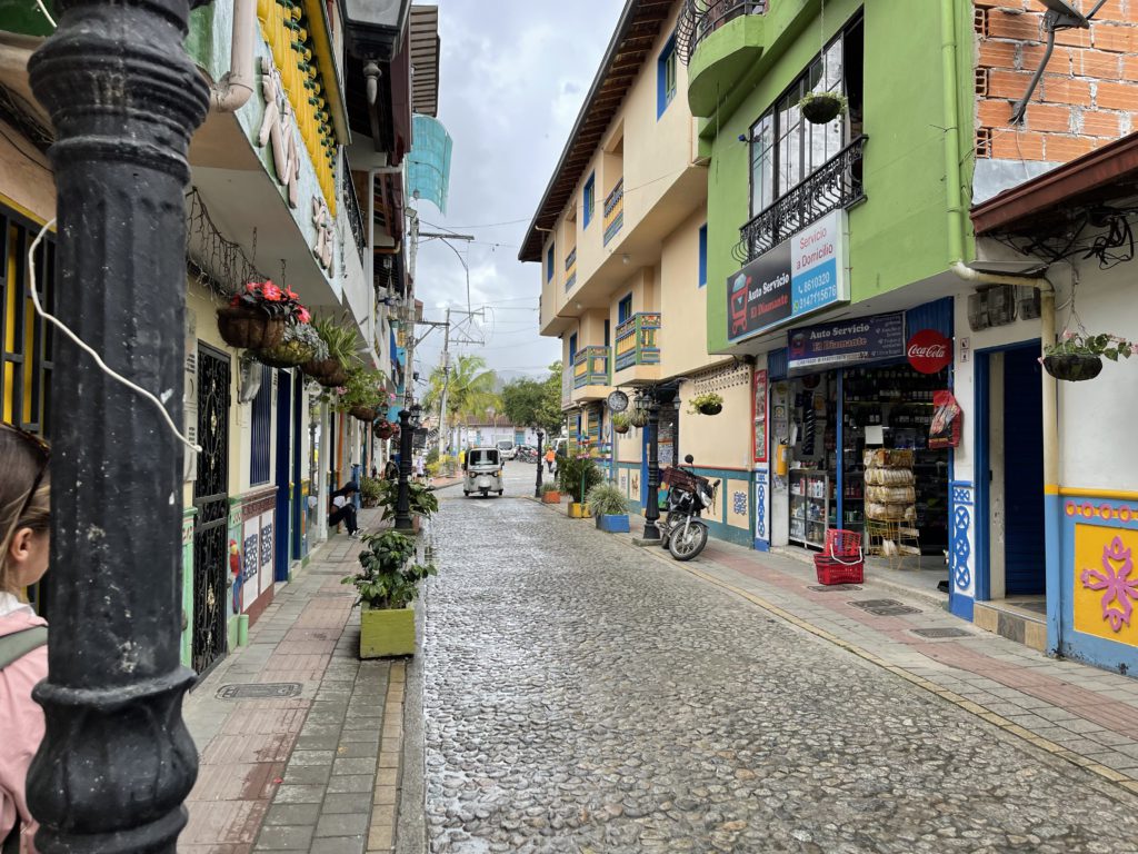 When to Visit Guatapé
