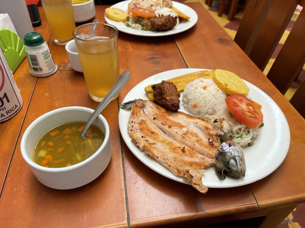 Does Jardin or Guatape Have Better Restaurants?
